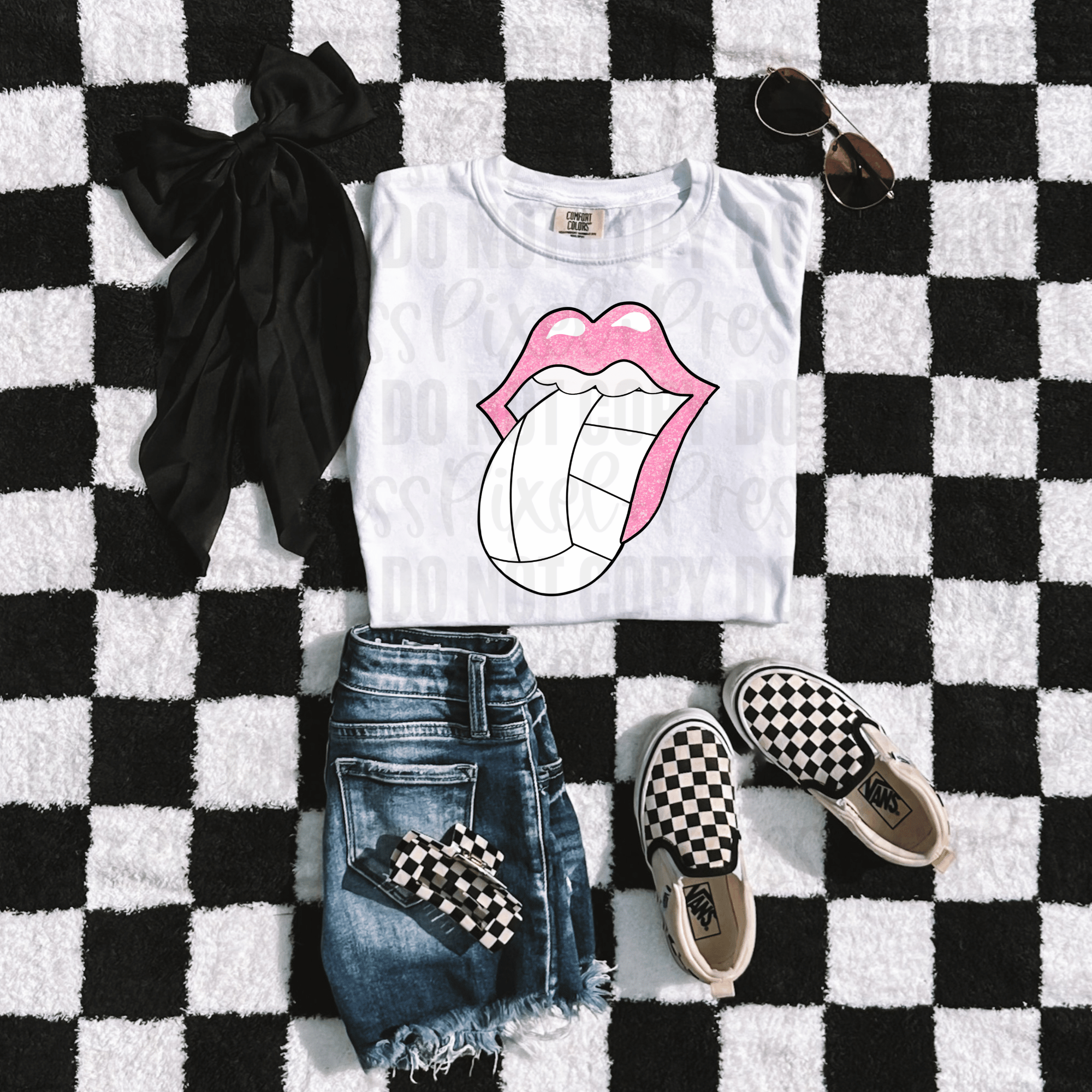 Sports Lips Graphic Tee – Sporty & Bold